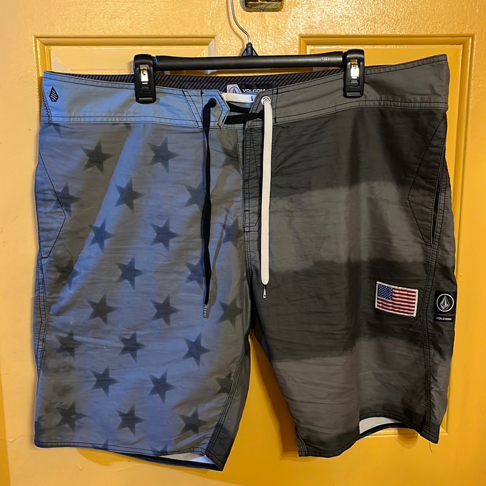 Volcom board shorts